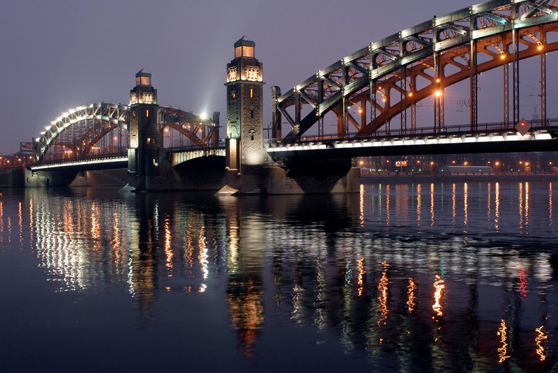 Мост над рекой с часовой башней ночью (tower bridge, мост, достопримечательность, отражение, арочный мост)