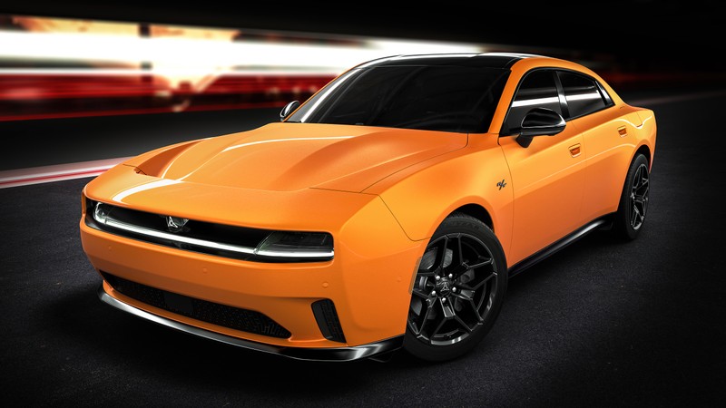 Крупный план желтого dodge charger на городской улице (додж чарджер дейтона, dodge charger daytona, 2025, 5k, тёмный фон)