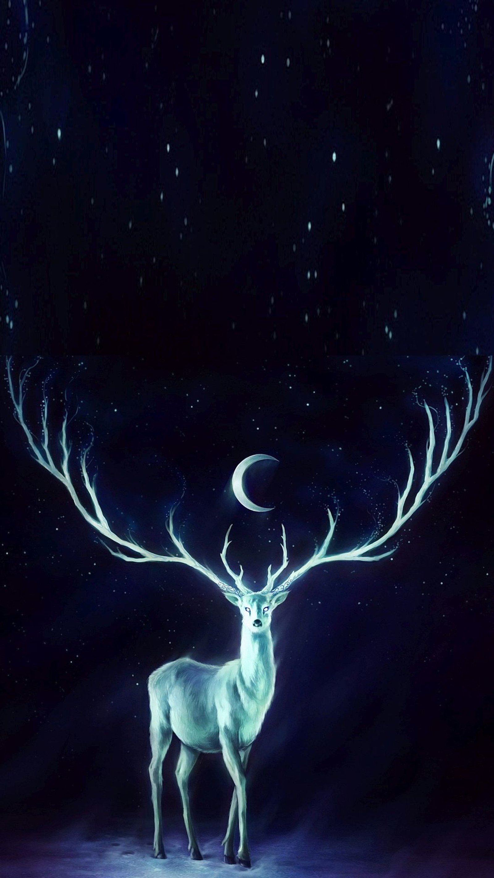 Cerf avec des bois et la lune dans le ciel nocturne (art, cerf, fantaisie)