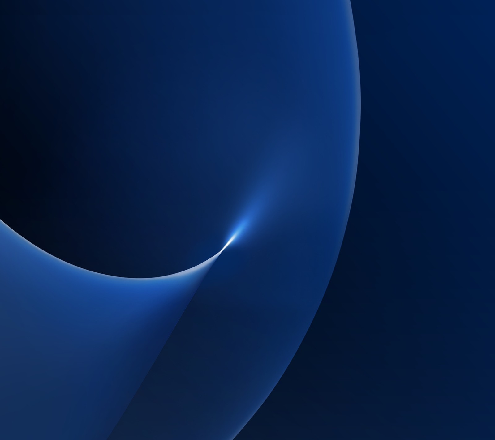 A close up of a blue curved object with a black background (abstract, galaxy, galaxy s7, gs7, s7)