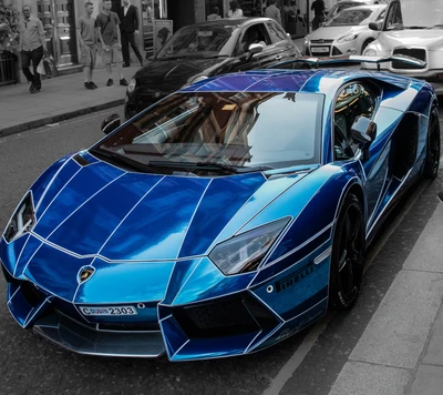 Lamborghini Aventador mit einem auffälligen blauen und chromfarbenen Finish, inspiriert von einem futuristischen Design.