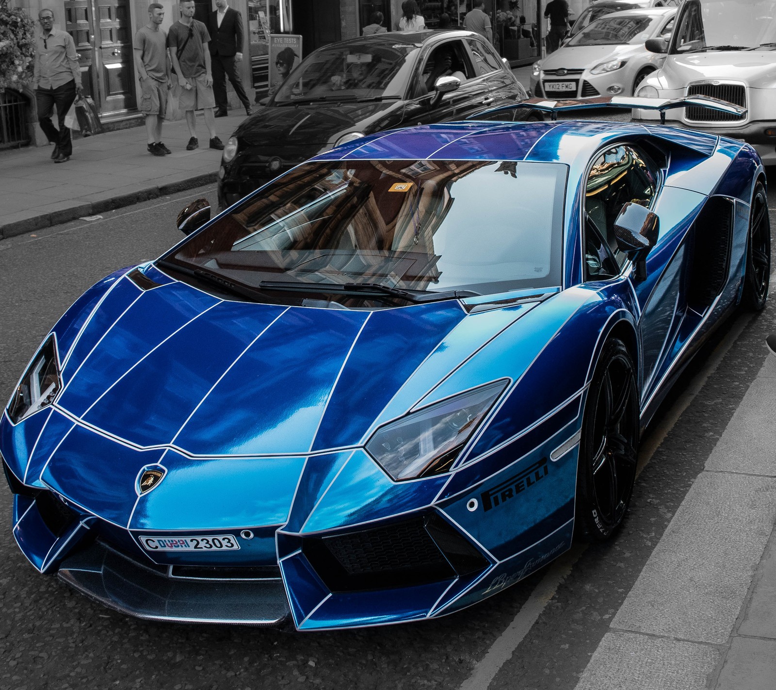 Скачать обои lamborghini, трон