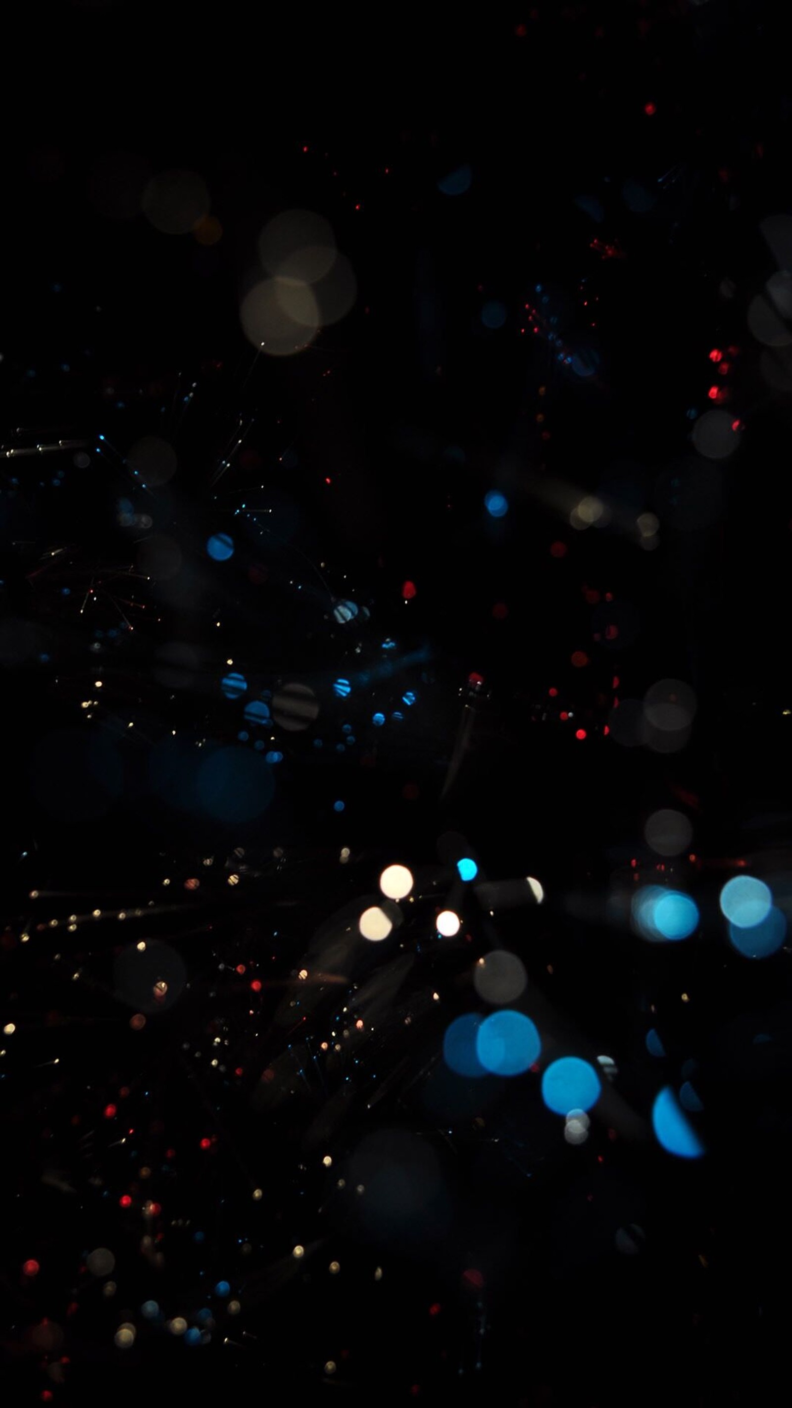 Araffes of blue and red lights are shining in the dark (beauty design, black, blue, bokeh, edge)