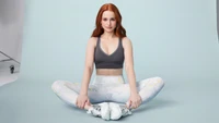 Madelaine Petsch : Renforcer le fitness avec des vêtements de sport élégants