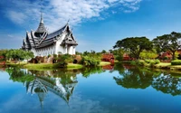 Reflexões de uma majestosa pagoda em meio à serenidade da natureza