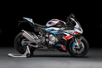 2021 BMW M 1000 RR: Motocicleta de carrera premium en impresionante detalle 4K