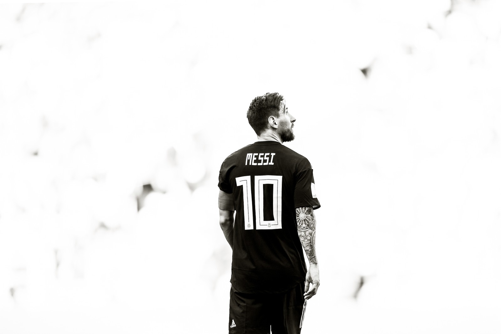 fc barcelona, 2018 world cup, football player, white, black wallpaper