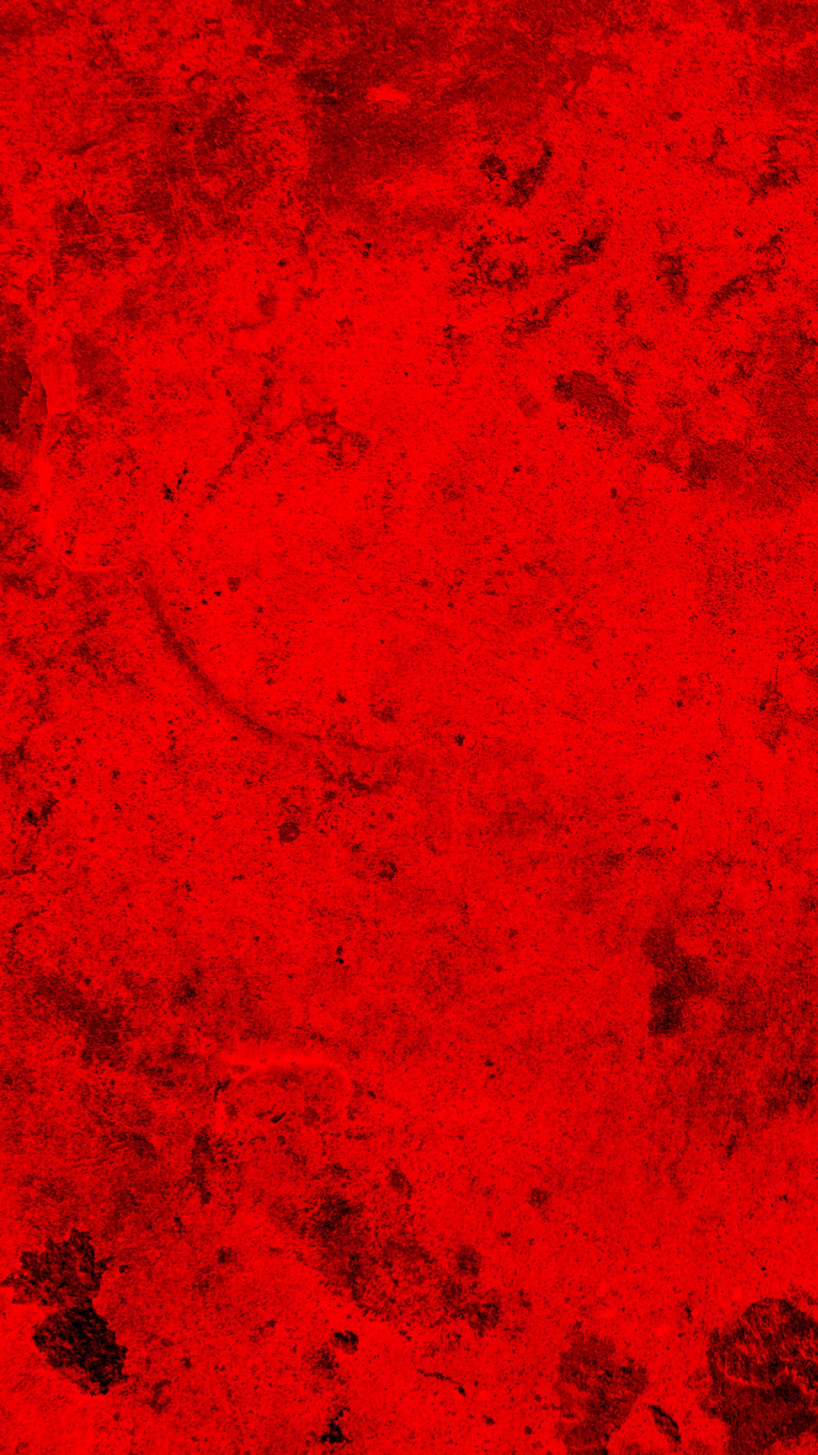 Un primer plano de una pared roja con un reloj en blanco y negro (abstracto, grunge, iphone, iphone7plus, rojo)