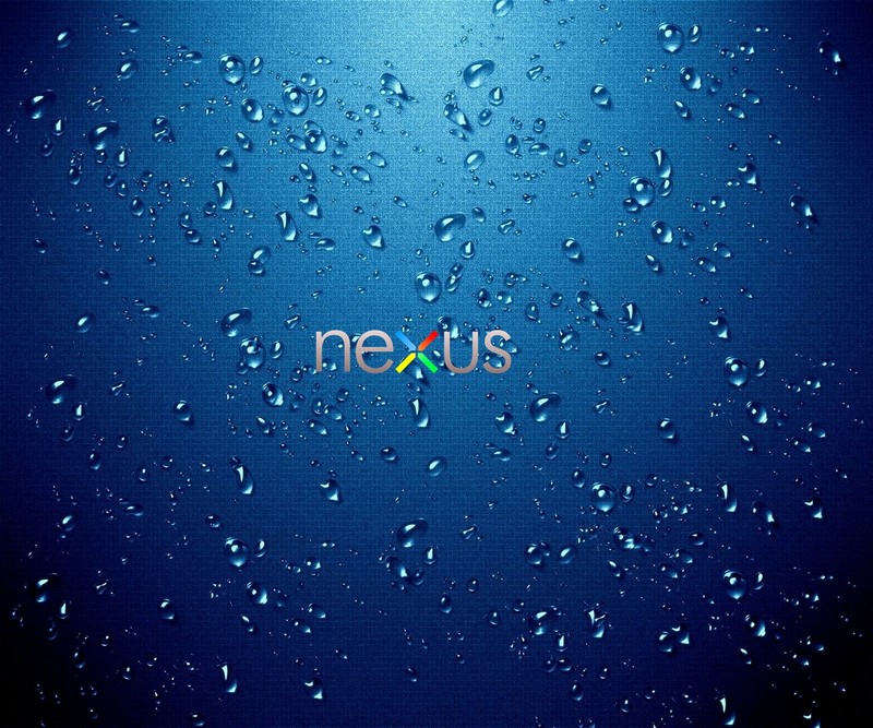 Крупный план капель воды на синей поверхности с надписью nexus (синий, капли, логотип)