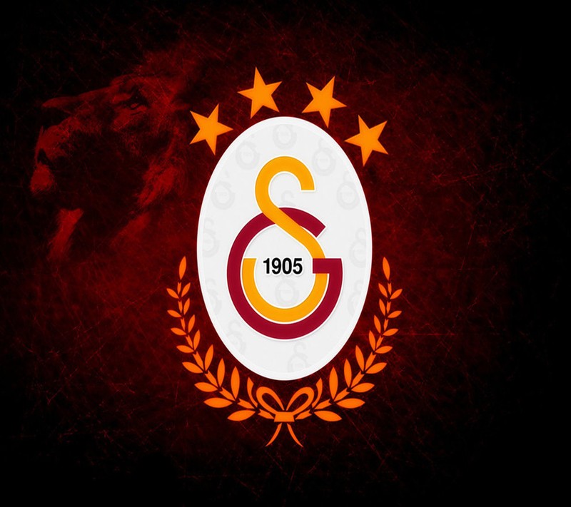 Крупный план логотипа футбольной команды со звездами (cimbom, galatasaray)