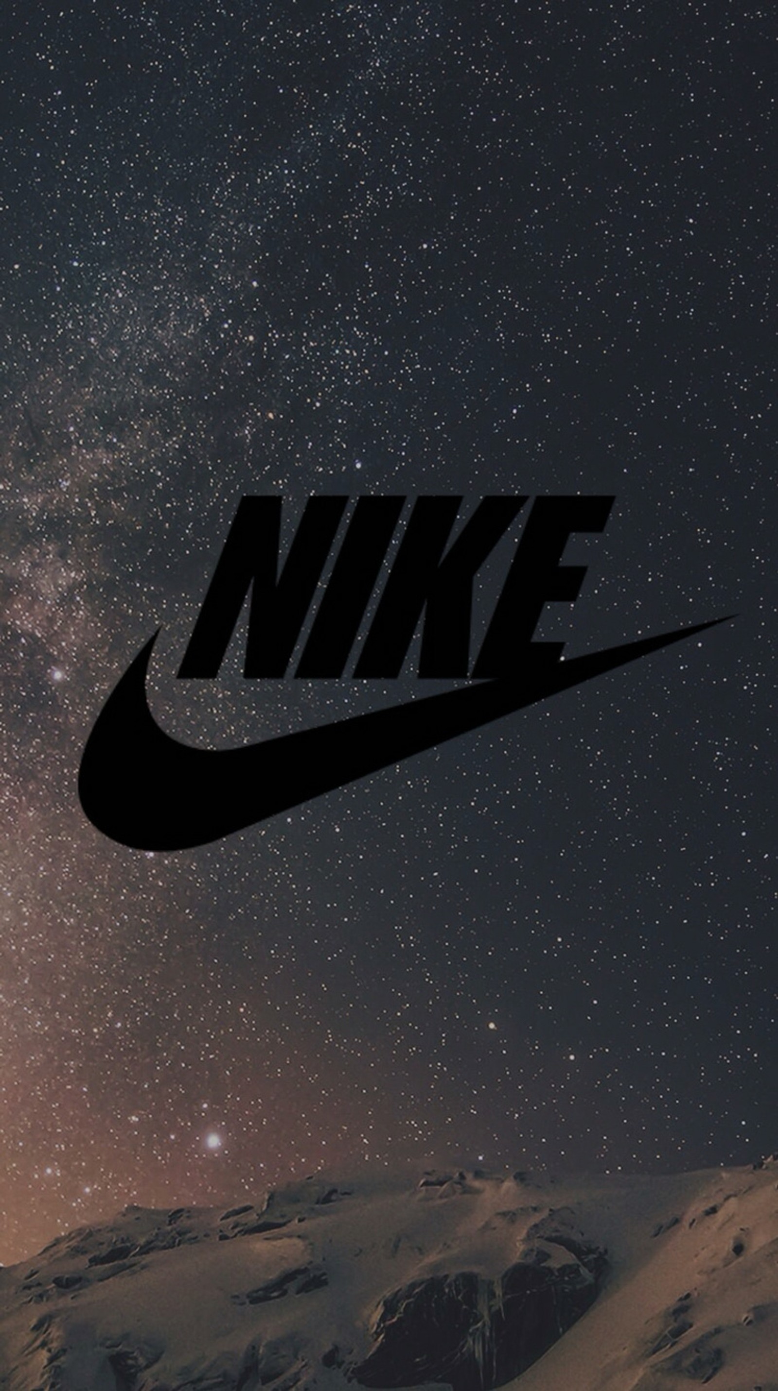 Логотип nike на звездном ночном небе с горой на заднем плане (ночь, nike)