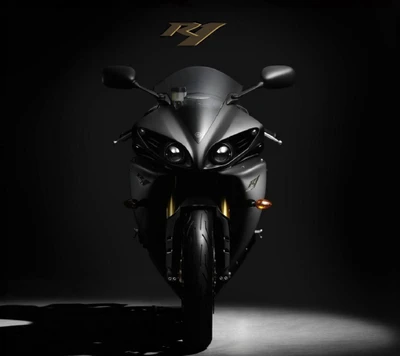 2014 Yamaha YZF-R1 : Une superbike dans une élégance noire époustouflante