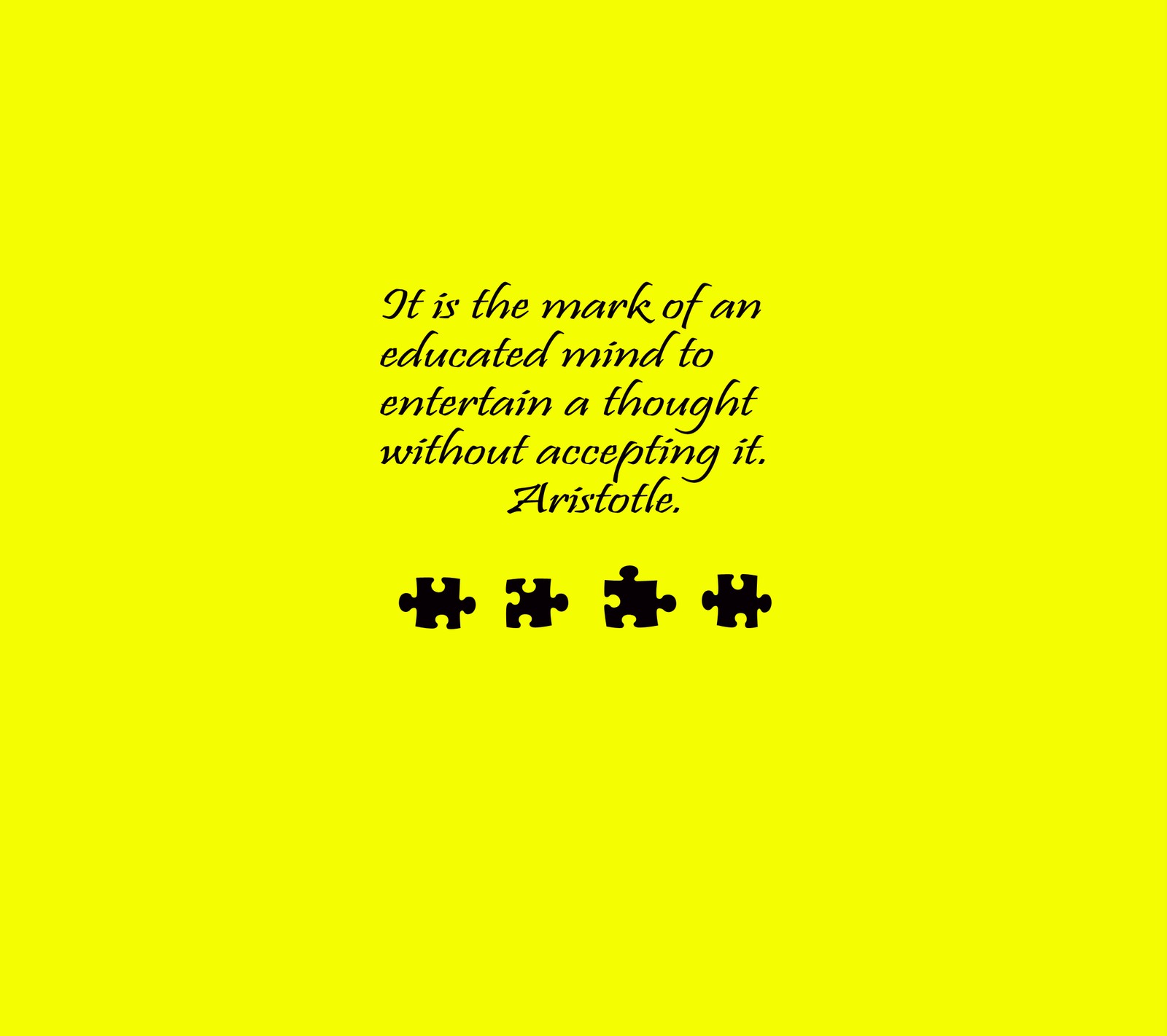 Un fond jaune avec une citation sur une personne qui n'est pas un ninja de l'éducation (aristote, citation, dicton)