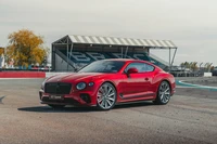 2021 Bentley Continental GT Speed: Impactante Elegancia Roja en la Pista