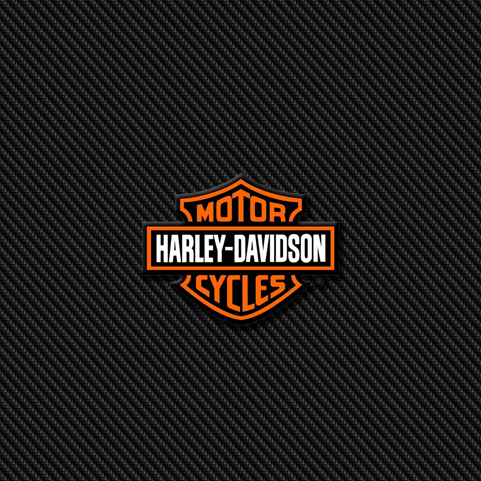 Близкий план логотипа harley davidson на черном фоне (значок, эмблема, харлей, harley, harley davidson)