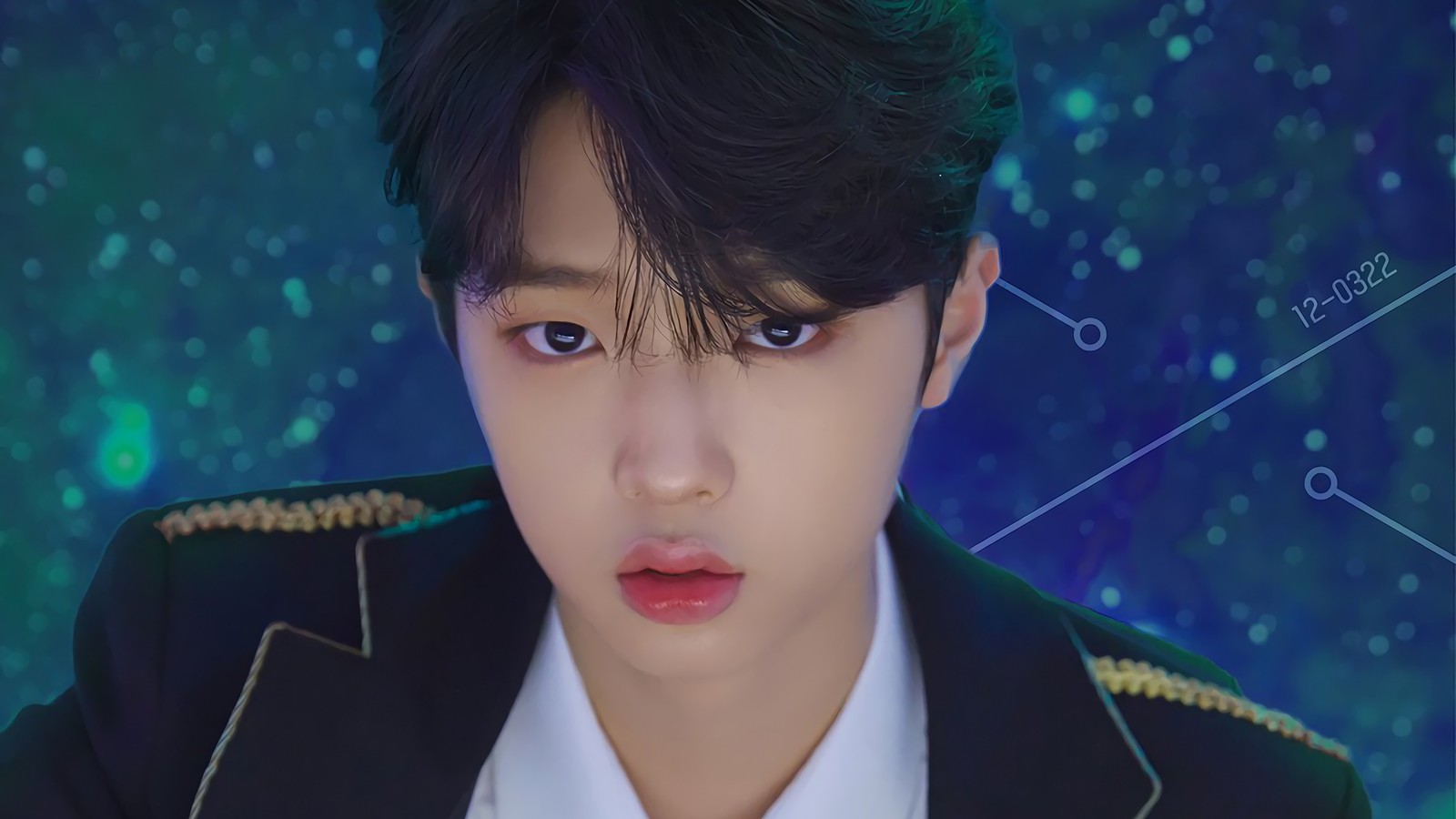 Gros plan sur une personne en costume et cravate (x1 k pop, x1 kpop, kpop, dongpyo, son dong pyo)