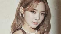 Roh Ji Sun: Elegância cativante do conceito "Midnight Guest" do fromis_9.