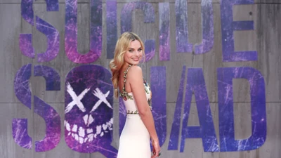 margot robbie, suicide squad, warner bros, sorriso, roxo