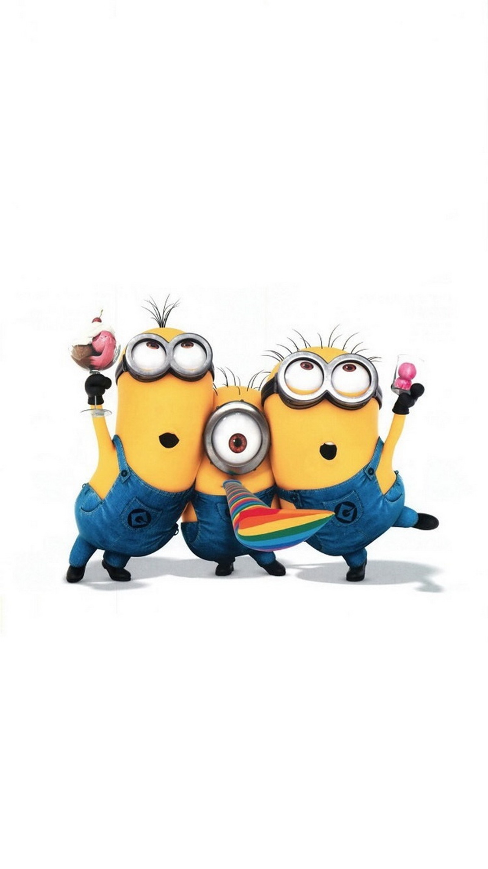 Les minions tiennent un arc-en-ciel et un cupcake dans leurs mains (mignon, amusement, drôle, vie, amour)