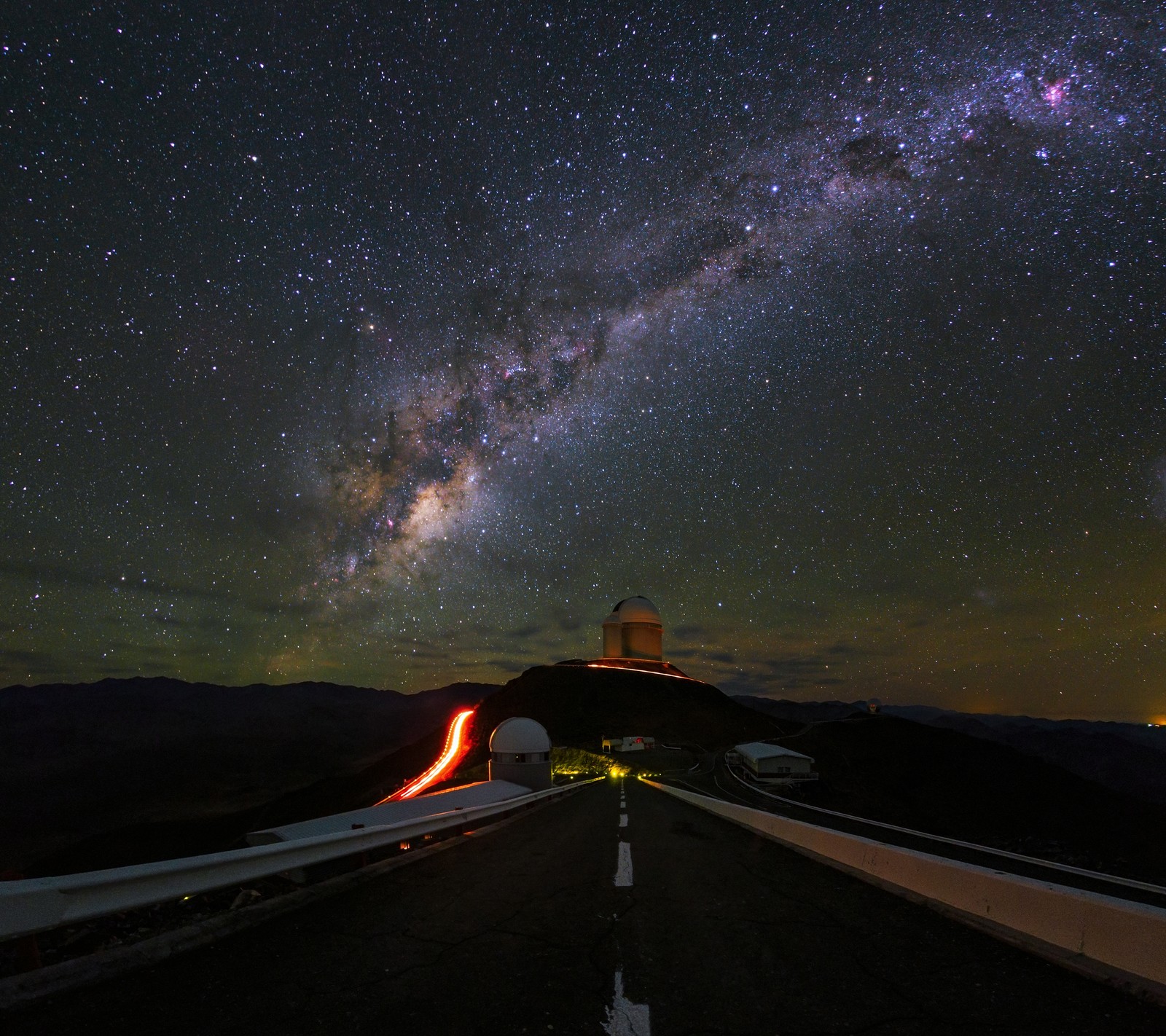 Baixar papel de parede noite, caminho, estrada, céu, espaço