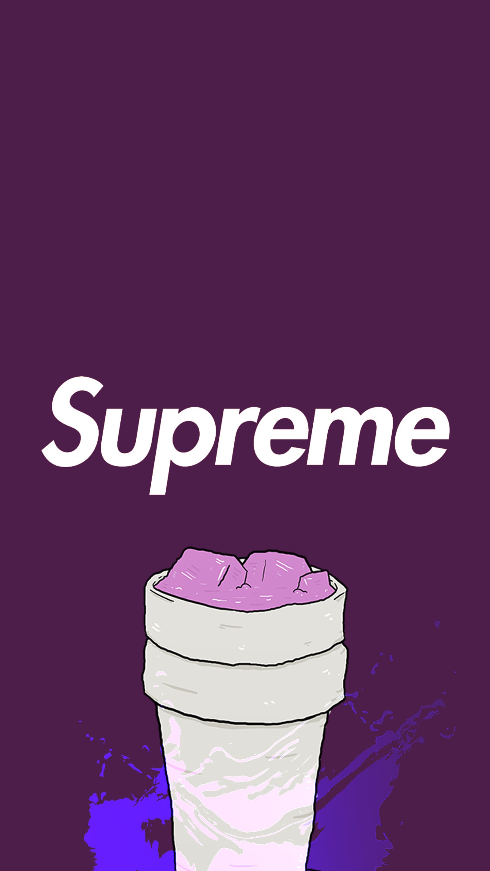 Primer plano de una taza de líquido púrpura con la palabra supreme (inclinarse, morado, púrpura, salpicadura, supreme)