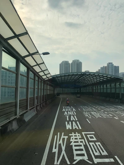 Städtische Infrastruktur: Mautstraße in Hongkong