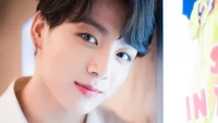 Jungkook de BTS: Mirada cautivadora y encanto icónico