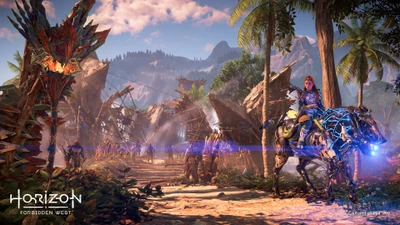 Aloy chevauche une monture mécanique à travers un paysage complexe et vibrant rempli de ruines et de végétation luxuriante dans Horizon Forbidden West.