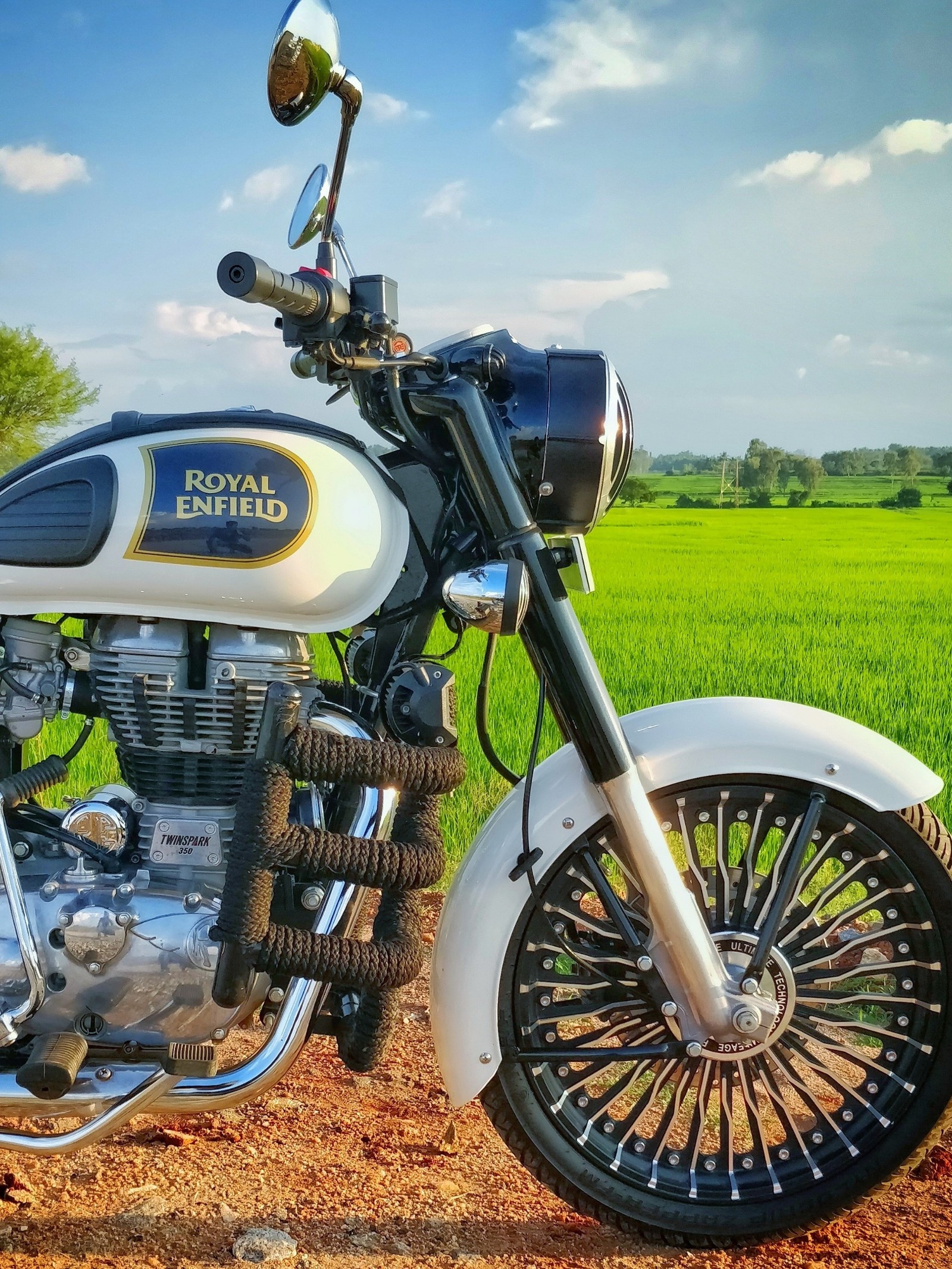 Скачать обои royal enfield, классик 350, classic 350, классический эш, классический 500