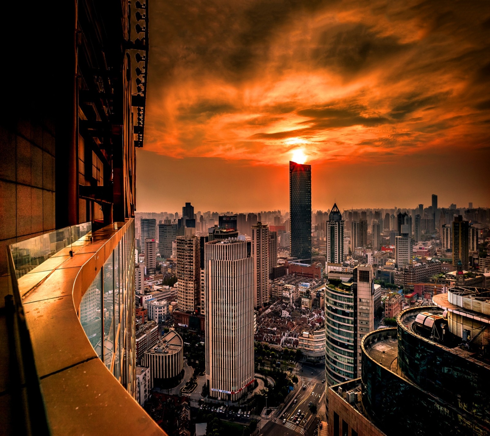 Vista arabesca de uma cidade com o pôr do sol ao fundo (cidade, hd, japão, natureza, tóquio)