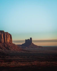 Lumière du matin sur les buttes de Monument Valley