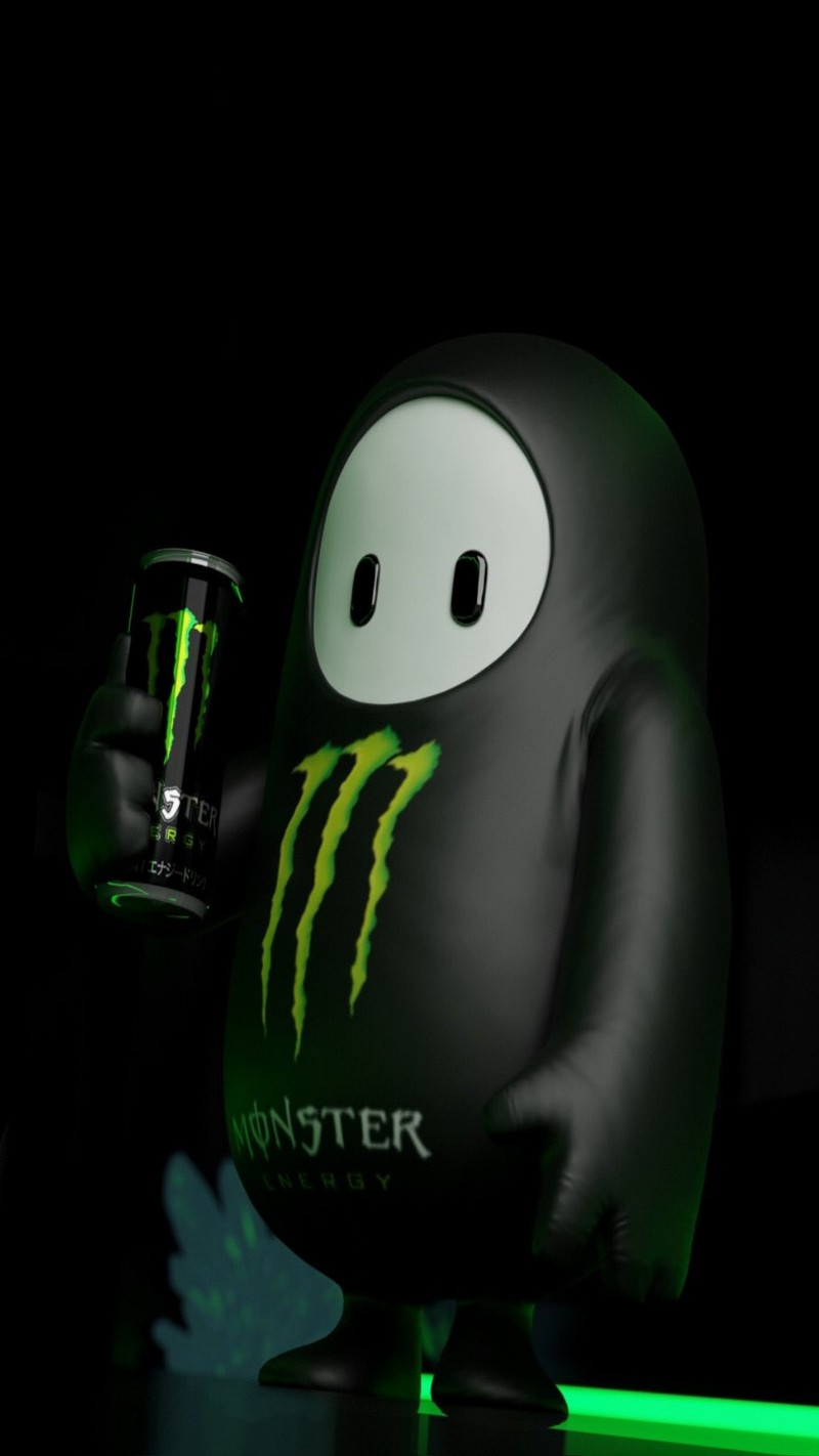 Ближайший план банки monster energy и фигурки монстра (android, осень, fall guys, fallguys, свободный)