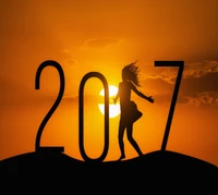 Celebrando nuevos comienzos: Silueta 2017 al amanecer