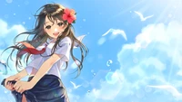 Fröhliches Anime-Mädchen in Schuluniform, das unter einem hellen Himmel mit Blumen im Haar lächelt.