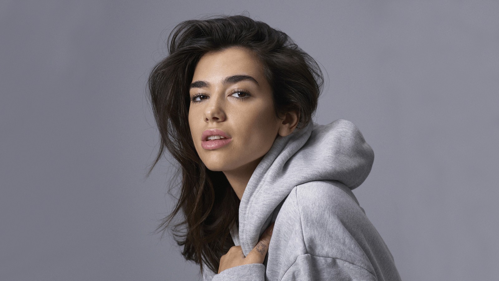 Descargar fondo de pantalla dua lipa, cantante, celebridad, niña