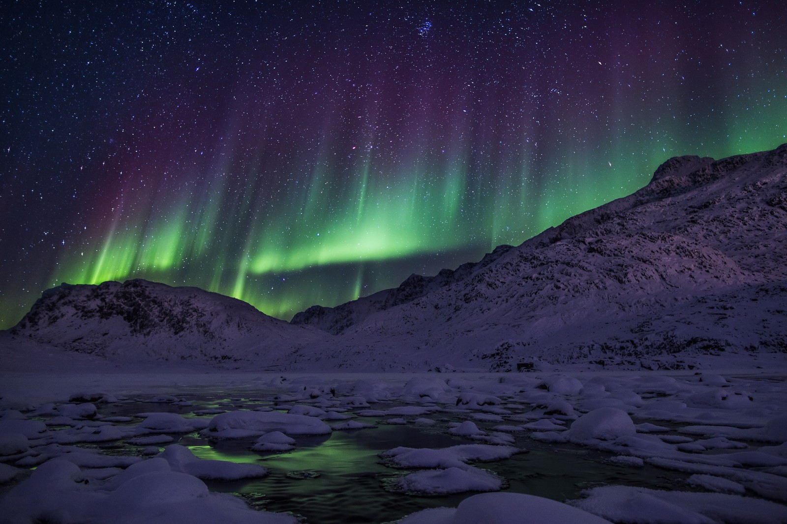 The aurora bore is a beautiful sight in the arctic (aurora, nature, atmosphere, night, arctic)