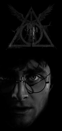 Portrait sombre de Harry Potter avec le symbole des Reliques de la Mort