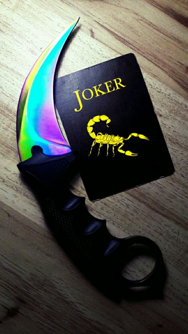 Крупный план книги с ножом и книгой (csgo, джокер, joker, нож, скорпион)