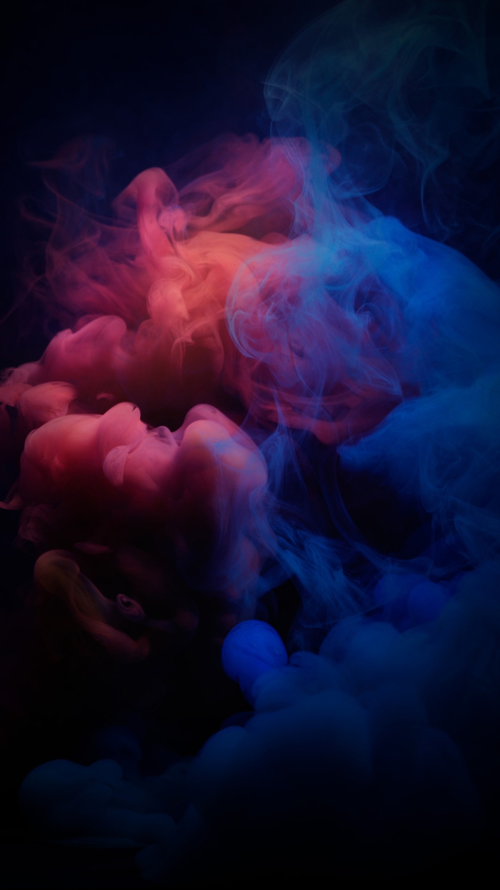 Smoke is swirling in the air with a red and blue background (abstract, android, default, original, smoke)