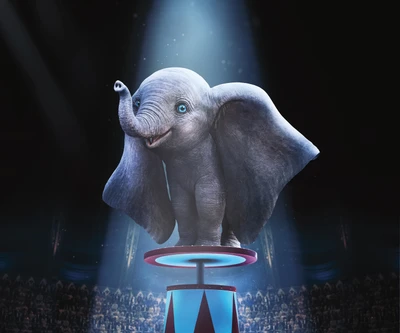 Dumbo o elefante em um holofote em uma apresentação de circo