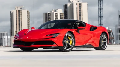 Ferrari SF90 Stradale: Ярко-красный PHEV суперкар на городском крыше