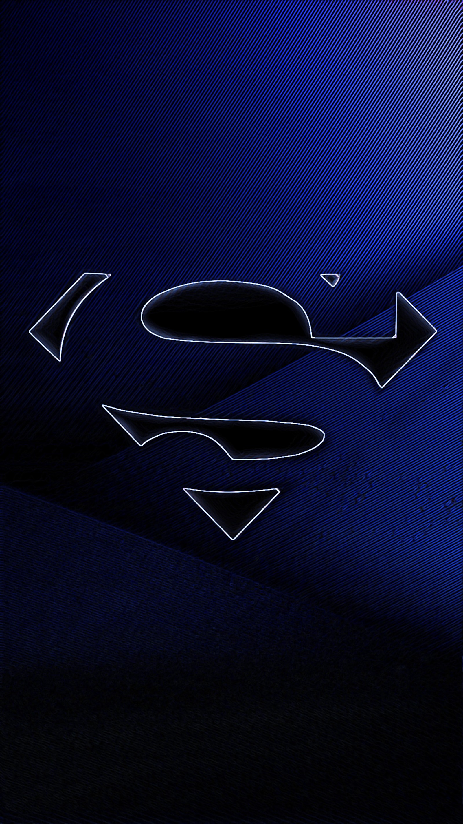 Un primer plano del logo de superman sobre un fondo azul (logotipo, superman)