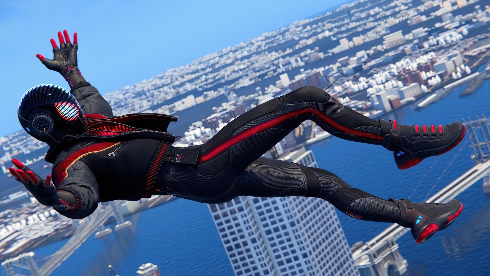 Крупный план человека в костюме, летящего в воздухе (marvels spider man miles morales, playstation 5, ps5, ps4, видеоигра)