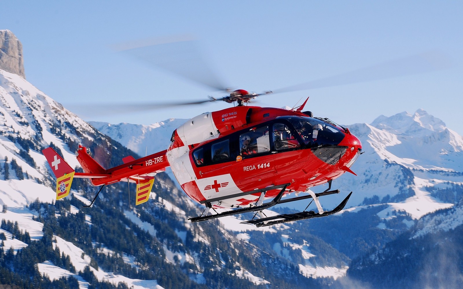 Lade eurocopter ec145, airbus hubschrauber, hubschrauberrotor, schnee, glaziale landschaftsform Hintergrund herunter