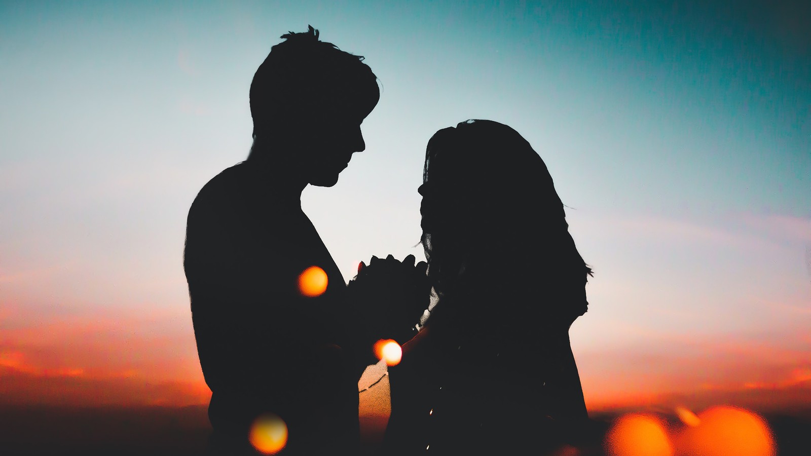 couple, silhouette, sunset wallpaper