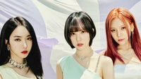 VIVIZ Summer Vibe Concept Photo: Members Radiating Stylish Charm