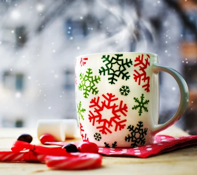 Taza de invierno acogedora con copos de nieve y bastones de caramelo