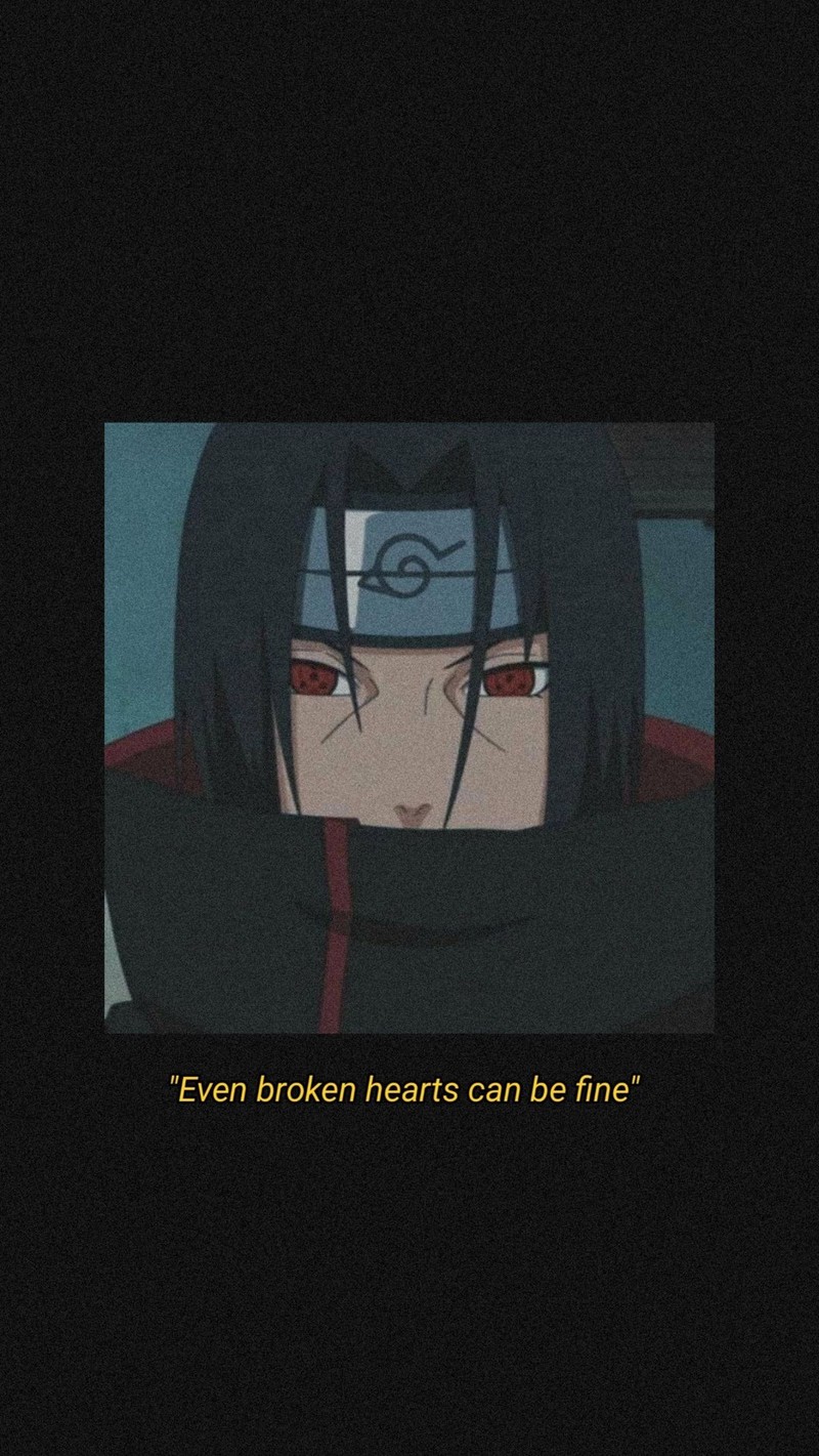 Крупный план человека с черными волосами и черной рубашкой (itachi, naruto)