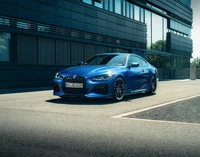 AC Schnitzer ACS4 40i : Bleu dynamique BMW M4 dans un cadre urbain