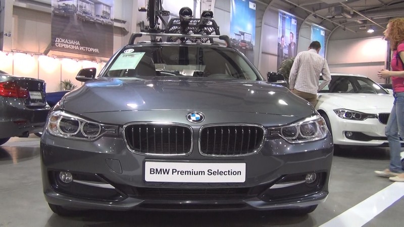 Вид на автомобиль bmw premium selection, выставленный в автосалоне (bmw 3 серии гран туризмо, bmw 3 series gran turismo, bmw, бмв х5, bmw x5)